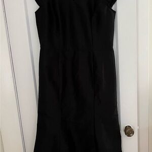 Classic Black Sleeveless Women's Dress